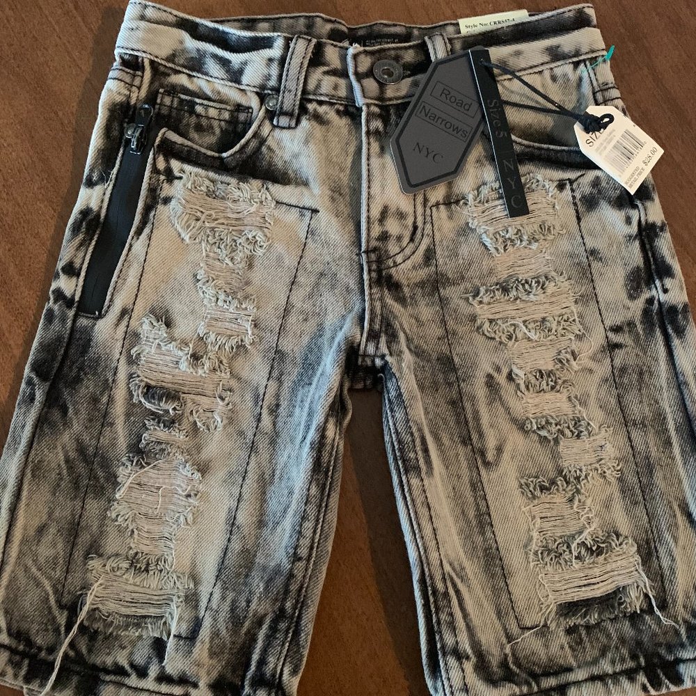 Road Narrows Kids Shorts